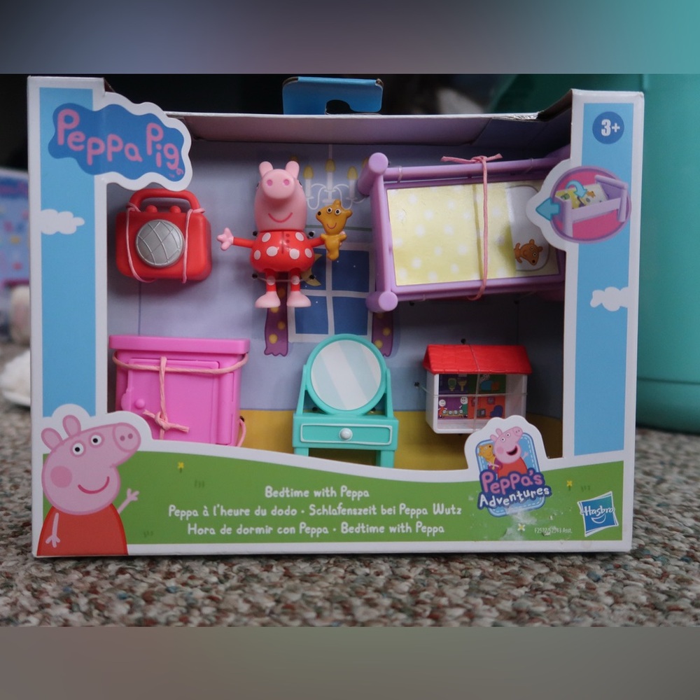 Bedtime with Peppa toy